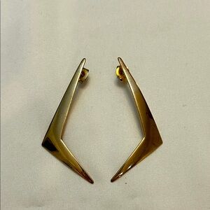 Elegant Gold Geometric Earrings